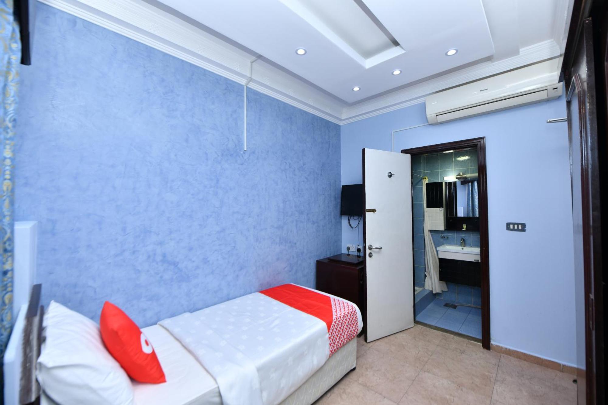 Oyo 137 Marina Hotel マスカット エクステリア 写真