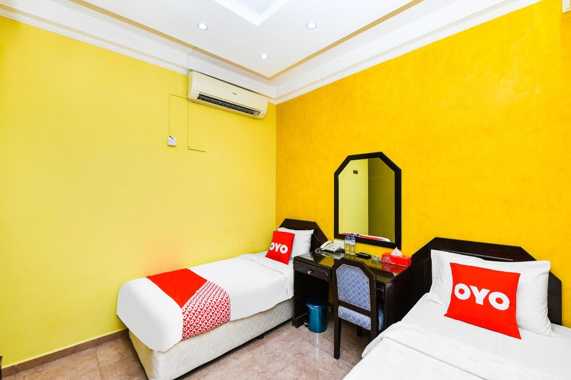 Oyo 137 Marina Hotel マスカット エクステリア 写真