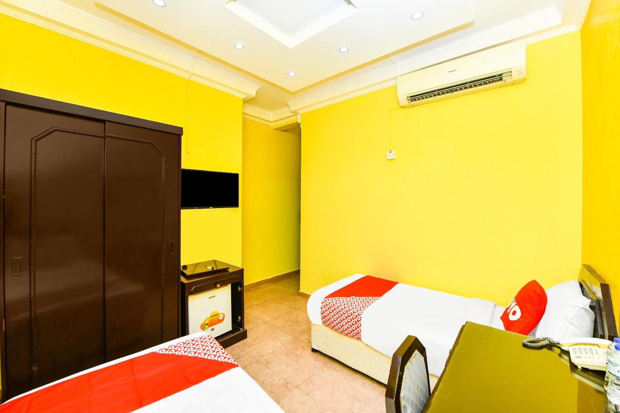 Oyo 137 Marina Hotel マスカット エクステリア 写真