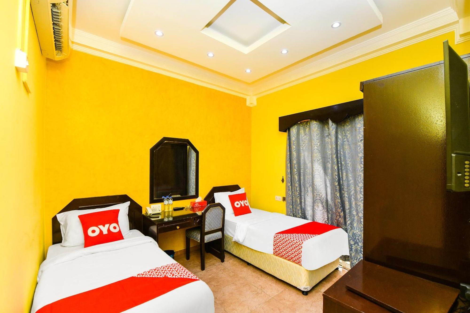 Oyo 137 Marina Hotel マスカット エクステリア 写真