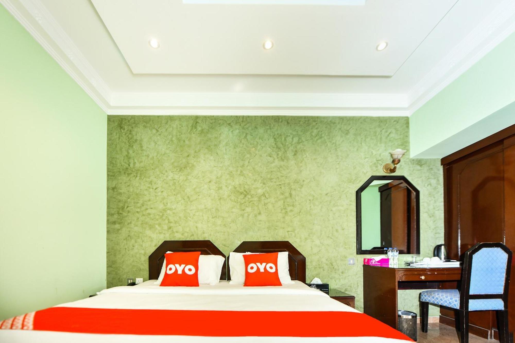 Oyo 137 Marina Hotel マスカット エクステリア 写真